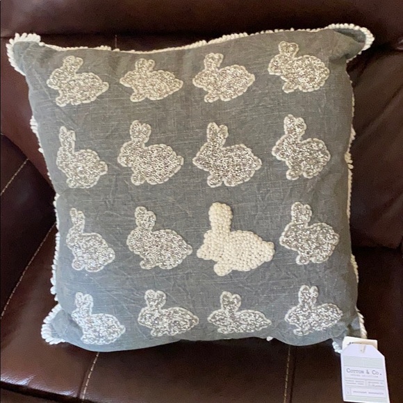 Spring Collection pillow - Picture 2 of 7